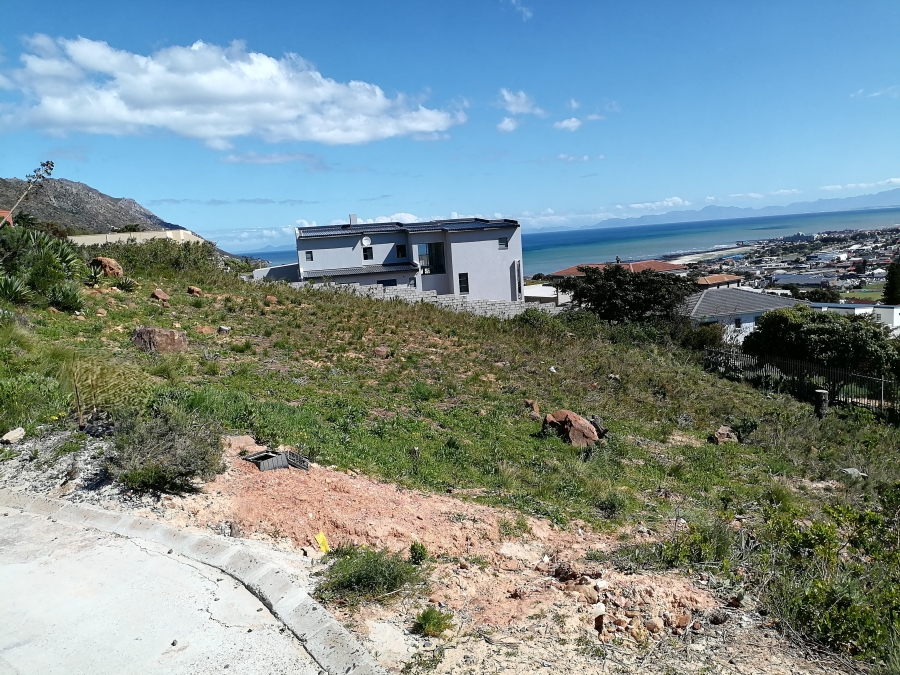 0 Bedroom Property for Sale in Mountainside Western Cape